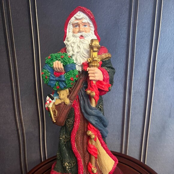 Vintage Victorian Style Father Christmas Figurine – Robe, Wreath & Satchel - Picture 1 of 6